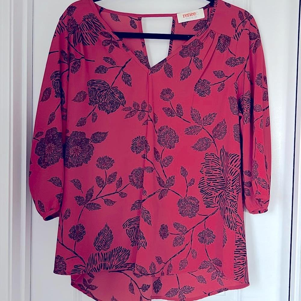 Red and black Women’s 3/4 sleeve blouse size small